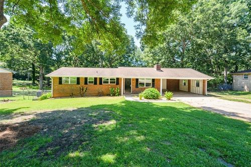 5875 N Bear Dr, Douglasville, GA, 30135-3935 | Card Image