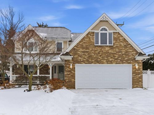 20700 Frazho St, Saint Clair Shores, MI, 48081-3408 | Card Image