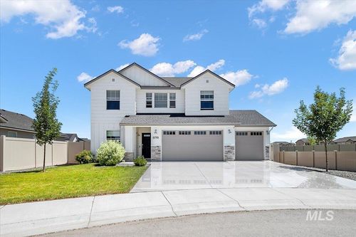 5770 N Oakstone Ave, Meridian, ID, 83646-6302 | Card Image