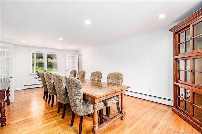 Large Dining Room Freshly Painted | Image 16