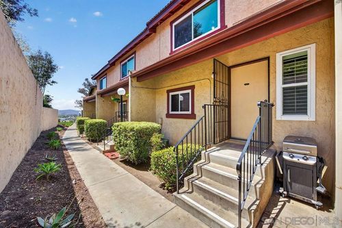 c-10810 Riderwood Ter, Santee, CA, 92071-2886 | Card Image
