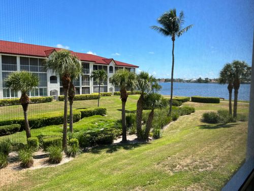 apt-c1-110 Half Moon Cir, Hypoluxo, FL, 33462-5467 | Card Image