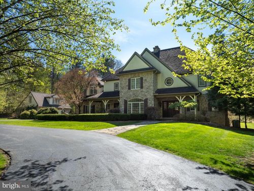 157 Manhasset Ct, Port Matilda, PA, 16870-7326 | Card Image