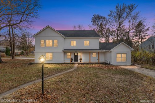 7369 Sweetbriar, West Bloomfield, MI, 48324-2553 | Card Image