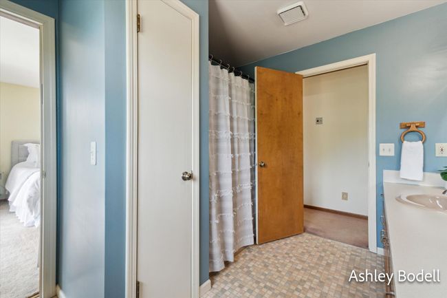 bathrooom | Image 13