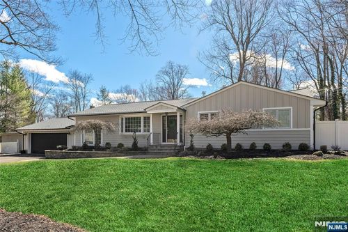 619 Sargent Rd, River Vale, NJ, 07675-6540 | Card Image