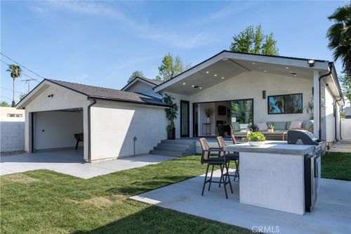 17469 Bullock St, Encino, CA, 91316-1435 | Card Image