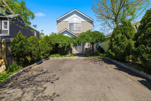 24 Partition St, Haverstraw, NY, 10927-1137 | Card Image