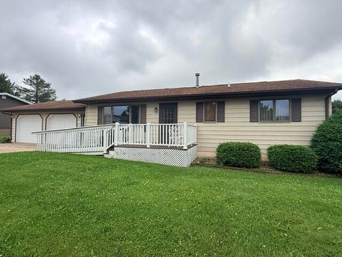 247 Goodview Dr, Spring Grove, MN, 55974-1222 | Card Image