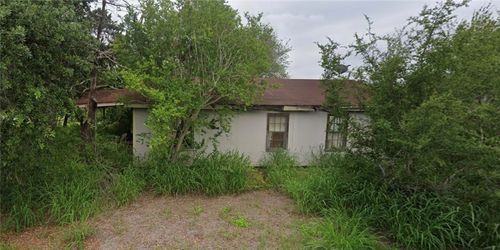 814 W 3rd St, Bishop, TX, 78343-2018 | Card Image