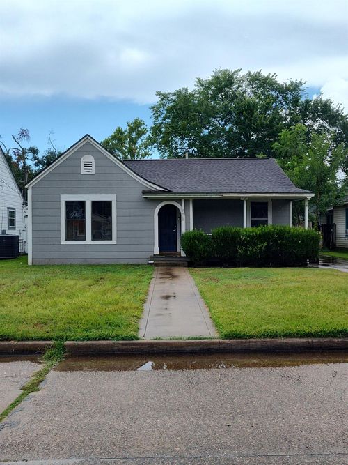 2418 Cos St, Liberty, TX, 77575-5912 | Card Image