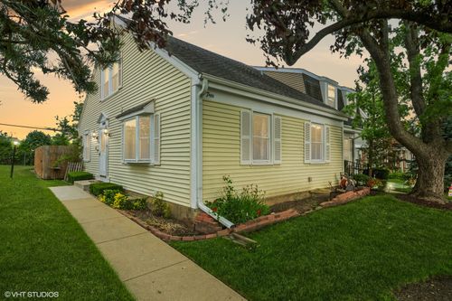 7400 Nantucket Cv, Hanover Park, IL, 60133-2720 | Card Image