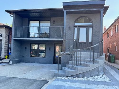 suite-2-4425 Curia Cres, Mississauga, ON, L4Z2Y2 | Card Image