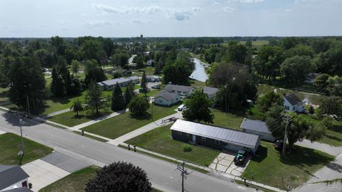 514 S Main St, Au Gres, MI, 48703-9774 | Card Image