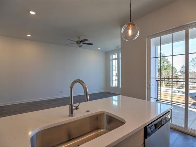 155 Devore Rd, Condo with 2 bedrooms, 1 bathrooms and 1 parking in Alpharetta GA | Image 19