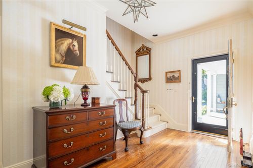 7 Rabbit Run, Glen Cove, NY, 11542-3338 | Card Image