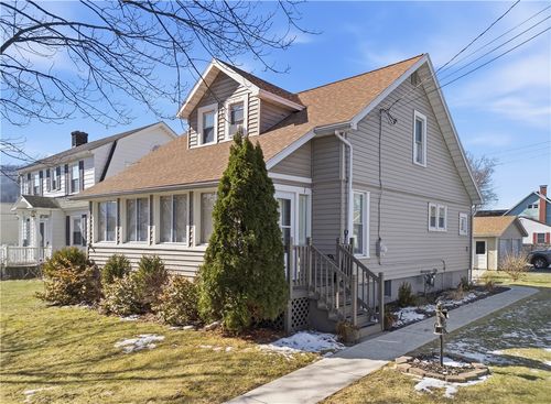 117 Reynolds Ave, Corning, NY, 14830-1409 | Card Image