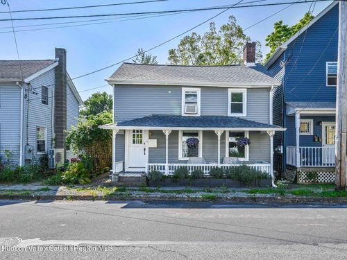 26 Russell St, Saugerties, NY, 12477-1520 | Card Image