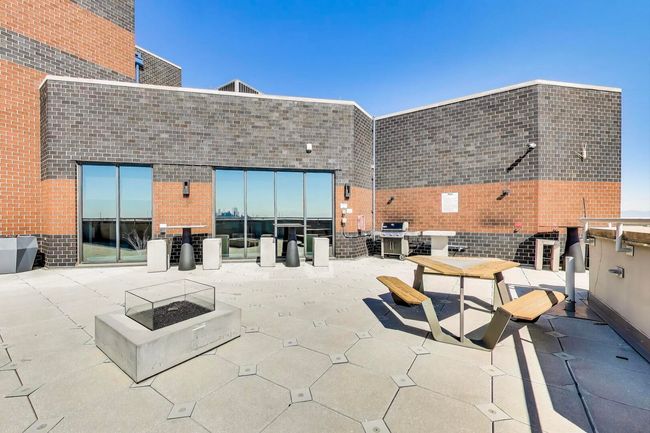 APT-3705 - 3660 N Lake Shore Dr, Condo with 1 bedrooms, 1 bathrooms and 1 parking in Chicago IL | Image 28
