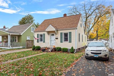 2057 N 22 Nd Street, House other with 3 bedrooms, 1 bathrooms and null parking in Springfield IL | Image 2