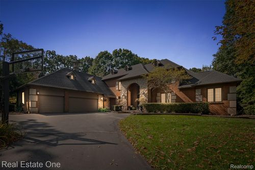 7798 Fieldstone Rdg, Clarkston, MI, 48348-4357 | Card Image