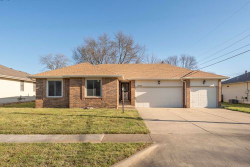1535 W Deerfield St, Springfield, MO, 65807-5620 | Card Image