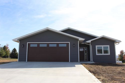 304 Maxine St, Arcadia, IA, 51430-8597 | Card Image