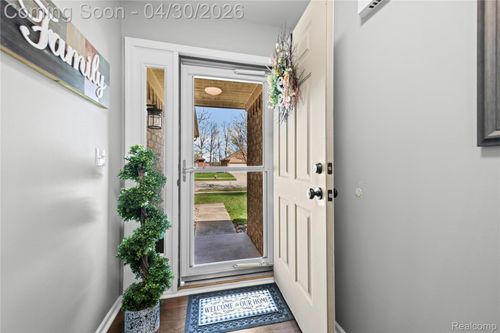 70151 Crystal Dr, Richmond, MI, 48062-1730 | Card Image