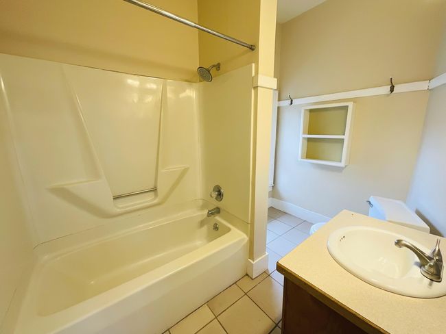 323 N Marshall Ave, House other with 3 bedrooms, 3 bathrooms and null parking in Marshall MI | Image 29