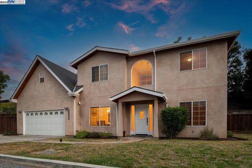 20295 Meadowlark Dr, Castro Valley, CA, 94546-4416 | Card Image