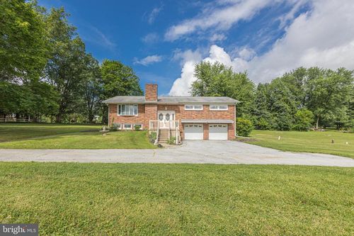 101 Lafayette Rd, COATESVILLE, PA, 19320-1230 | Card Image