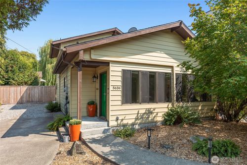 5636 49th Avenue Sw, Seattle, WA, 98136 | Card Image