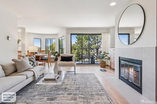 1063 Carolina St, San Francisco, CA, 94107-3338 | Card Image