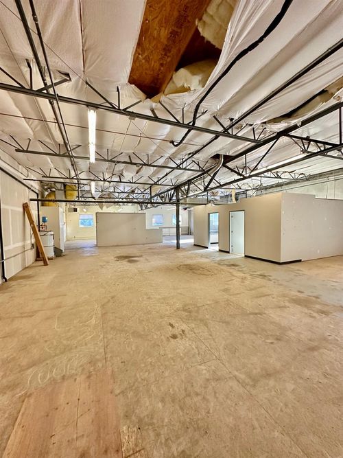 ste-201c-155 Spring Hill Dr, Grass Valley, CA, 95945-5929 | Card Image