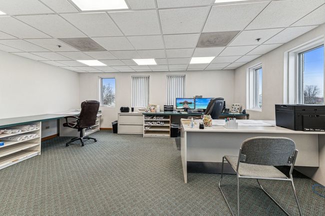 Upstairs office space | Image 7