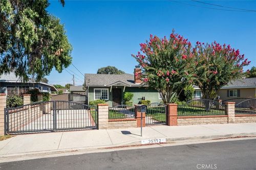 25112 De Wolfe Rd, Newhall, CA, 91321-3464 | Card Image