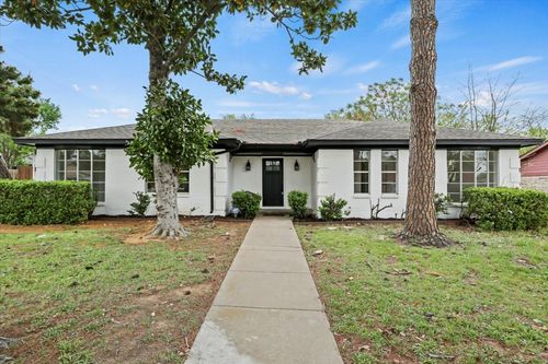 1701 Meadow Lane Ter, Fort Worth, TX, 76112-4325 | Card Image