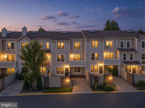 8807 Rosemark Ct, MONTGOMERY VILLAGE, MD, 20886-4901 | Card Image