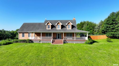 4581 180th St, Clinton, IA, 52732-8747 | Card Image
