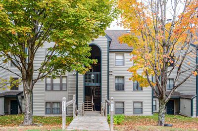 L304 - 22 Harrison Lane, Condo with 3 bedrooms, 2 bathrooms and null parking in Ludlow VT | Image 1