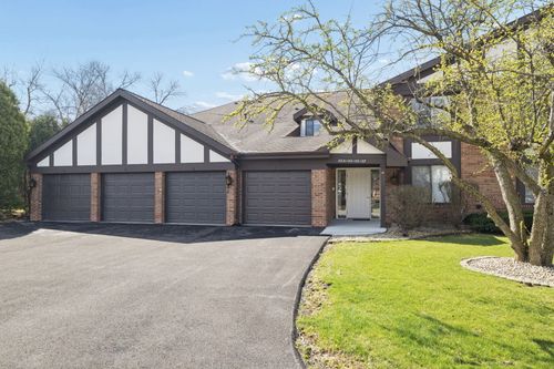 5851-5851 Doe Circle, Westmont, IL, 60559 | Card Image