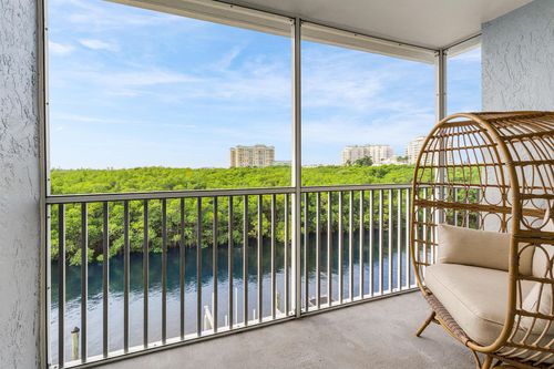 4050-689 Ne 6th Ct, Boynton Beach, FL, 33435-3936 | Card Image