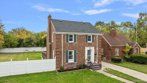 10612 Nottingham Rd, Detroit, MI, 48224-1742 | Card Image