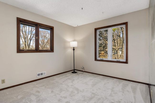 1058 Tyler St S, House other with 4 bedrooms, 2 bathrooms and null parking in Shakopee MN | Image 18
