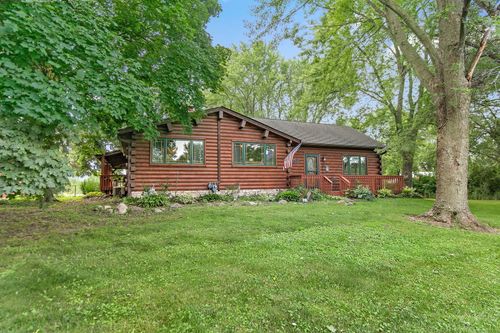 41W591 Lenz Rd, Elgin, IL, 60124-8615 | Card Image