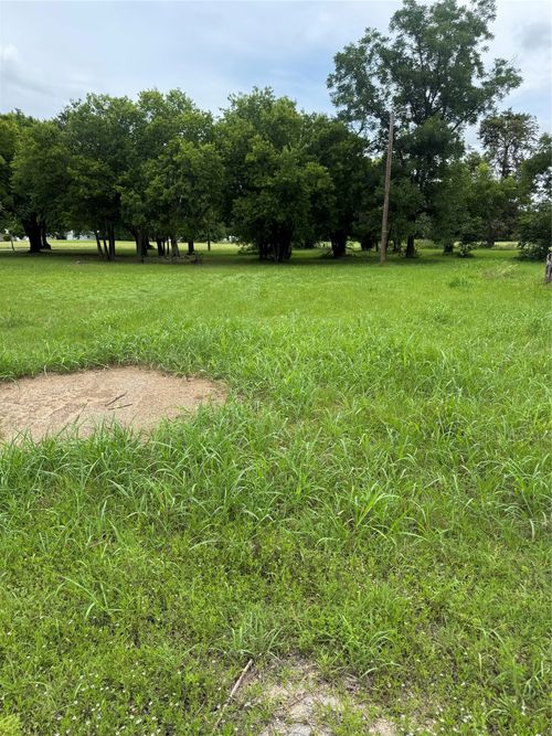 1102 Brewster St, Brownwood, TX, 76801-8123 | Card Image