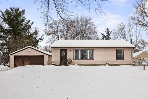 548 Doris Ave, Shoreview, MN, 55126-4611 | Card Image
