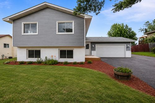 1599 Lancaster Ln, Eagan, MN, 55122-2720 | Card Image