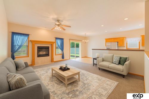 6530 Blackstone Rd, Lincoln, NE, 68526-9606 | Card Image