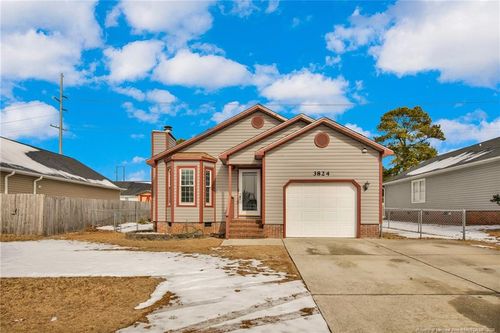 3824 Constance Rd, Hope Mills, NC, 28348-8506 | Card Image